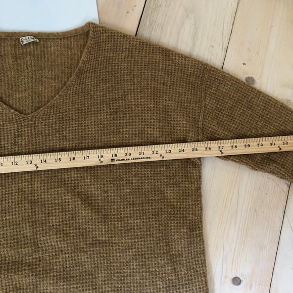 Intimately by Free People EUC Women's Brown V-Neck Acrylic Pullover Sweater XS/S - Picture 8 of 8